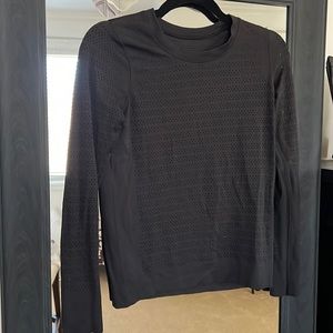 Lululemon black long sleeve tech shirt